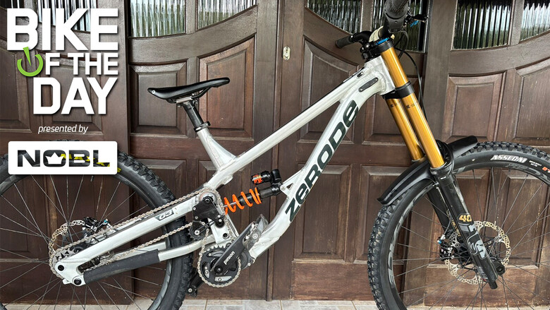Commencal MAX MAX Atherton Bike - Reviews, Comparisons